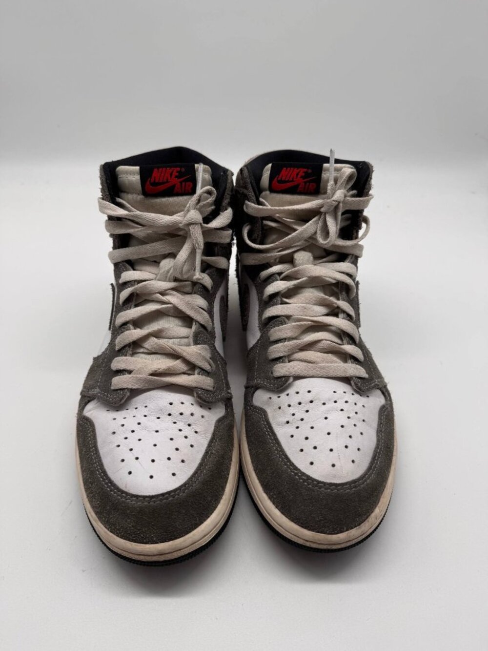 Air Jordan 1 Retro High OG Black/Fire Red-White (GS) Size 10 (FD1437-051)
